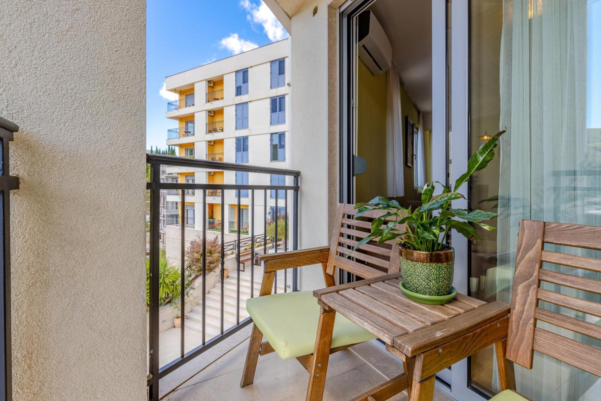 Apart Hotel M S Katunjanin Herceg Novi Exteriör bild